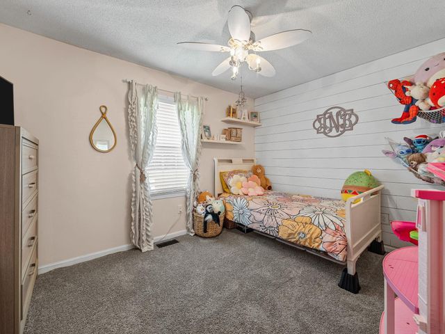 232 Pine Grove Circle, Chesnee, SC 29323