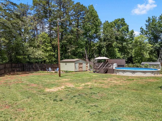 232 Pine Grove Circle, Chesnee, SC 29323