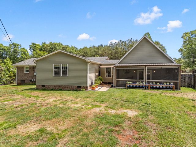 232 Pine Grove Circle, Chesnee, SC 29323