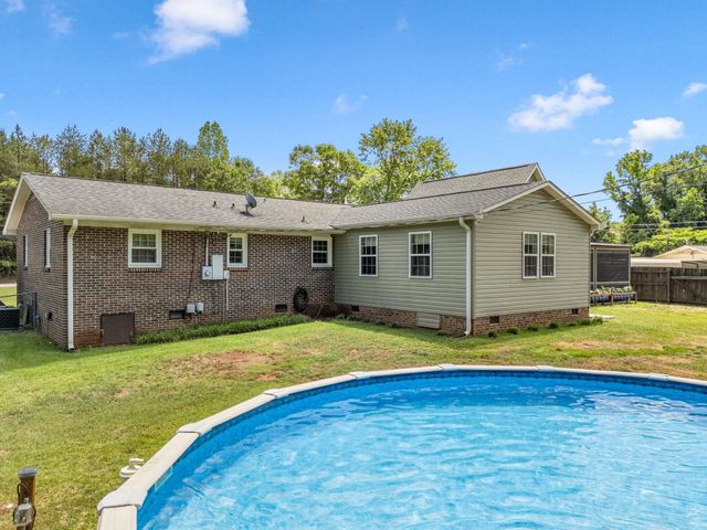 232 Pine Grove Circle, Chesnee, SC 29323