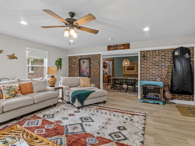 232 Pine Grove Circle, Chesnee, SC 29323