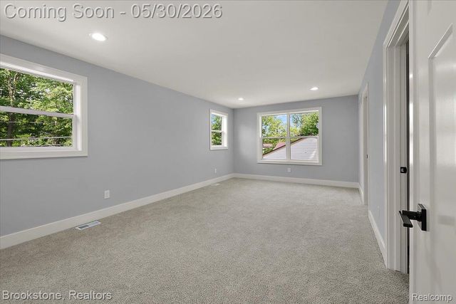 1085 Tecumseh Avenue, Waterford Charter Township, MI 48327