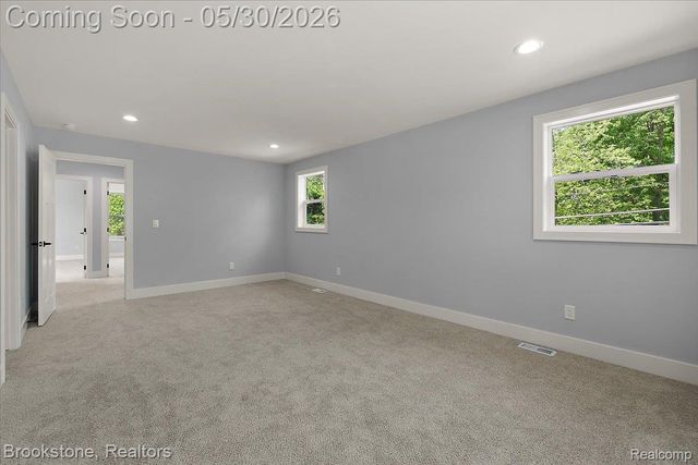 1085 Tecumseh Avenue, Waterford Charter Township, MI 48327