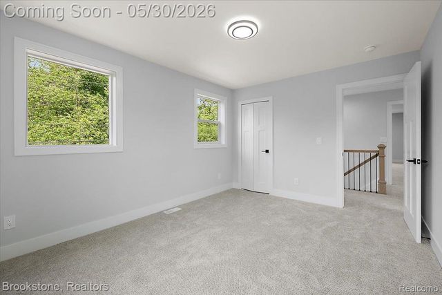 1085 Tecumseh Avenue, Waterford Charter Township, MI 48327