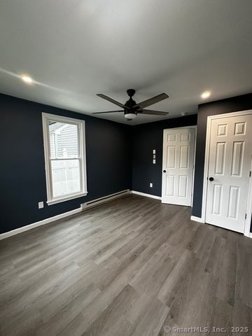 76 Columbus Avenue, Meriden, CT 06451