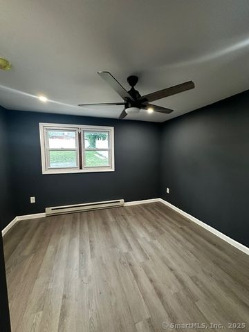 76 Columbus Avenue, Meriden, CT 06451