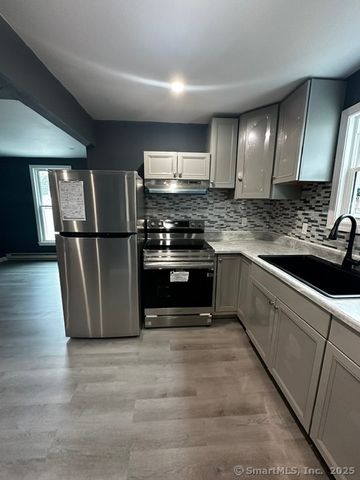 76 Columbus Avenue, Meriden, CT 06451