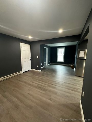 76 Columbus Avenue, Meriden, CT 06451