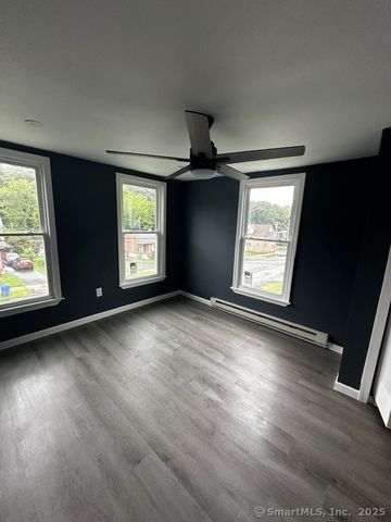 76 Columbus Avenue, Meriden, CT 06451