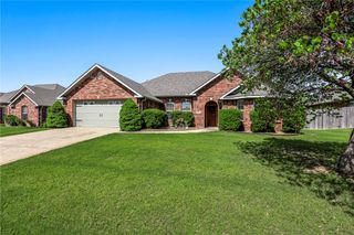 931 Walker Street, Centerton, AR 72719