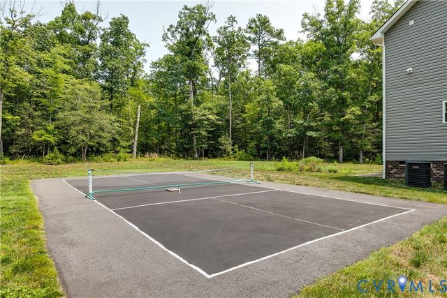 12668 Greenwood Rd, Glen Allen, VA 23059