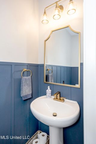 6452 Chickory Way, Ocean Springs, MS 39564