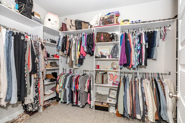 6452 Chickory Way, Ocean Springs, MS 39564