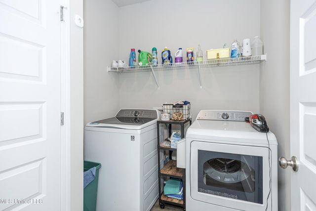 6452 Chickory Way, Ocean Springs, MS 39564