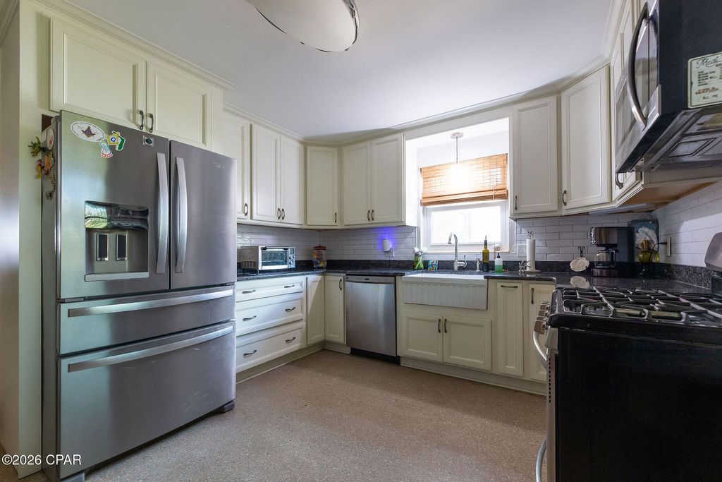 Image 15 of property listing at 405 Bay Shore Drive, Panama City Beach, FL 32407