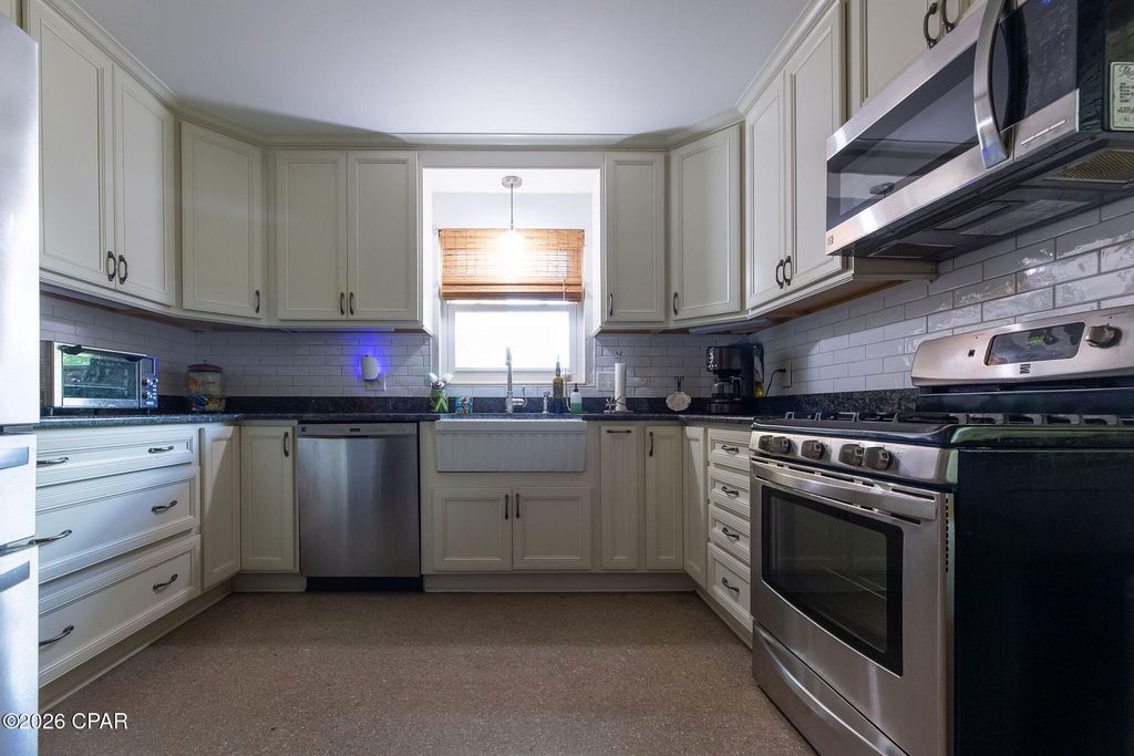 Image 16 of property listing at 405 Bay Shore Drive, Panama City Beach, FL 32407