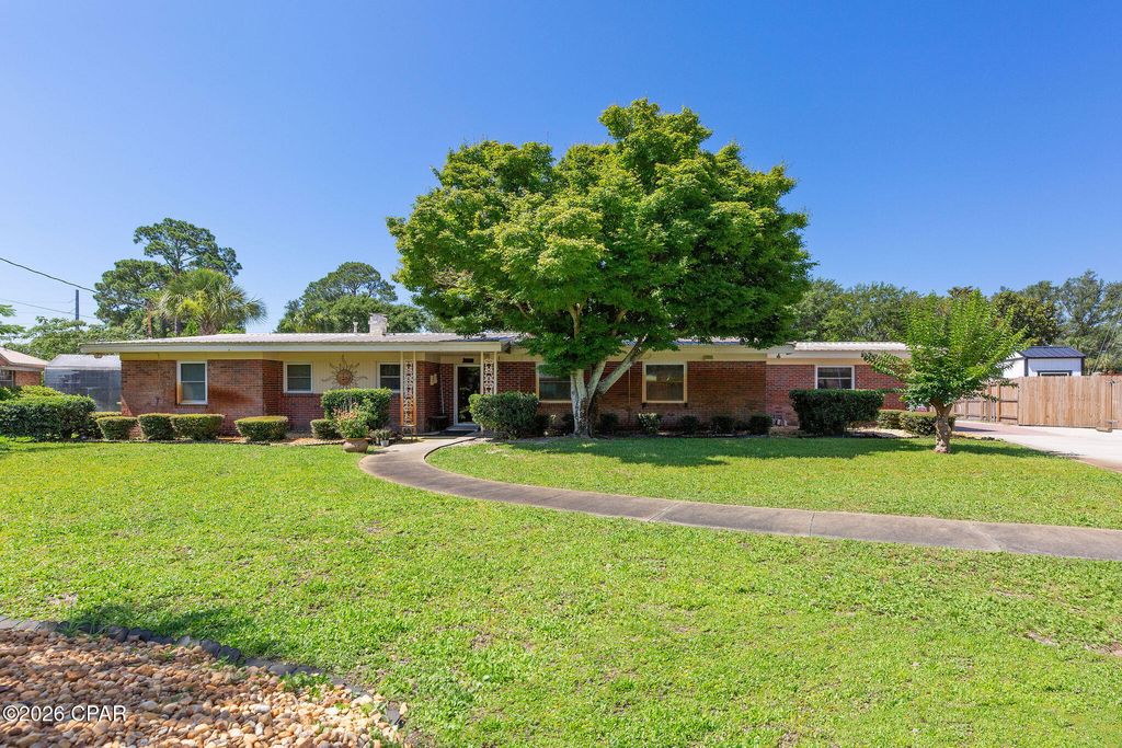 Image 2 of property listing at 405 Bay Shore Drive, Panama City Beach, FL 32407