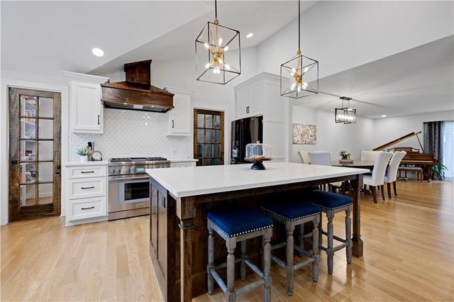 12730 Overbrook Road, Leawood, KS 66209