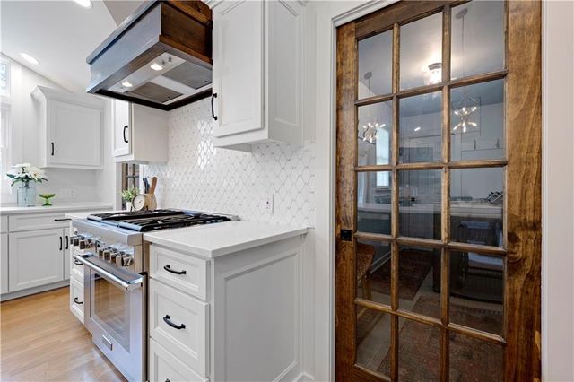 12730 Overbrook Road, Leawood, KS 66209