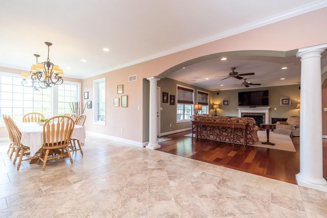 25 BRIDGETOWN PIKE, Feasterville Trevose, PA 19053