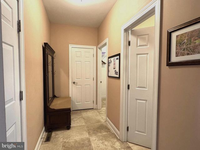 25 BRIDGETOWN PIKE, Feasterville Trevose, PA 19053