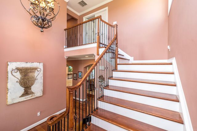 25 BRIDGETOWN PIKE, Feasterville Trevose, PA 19053