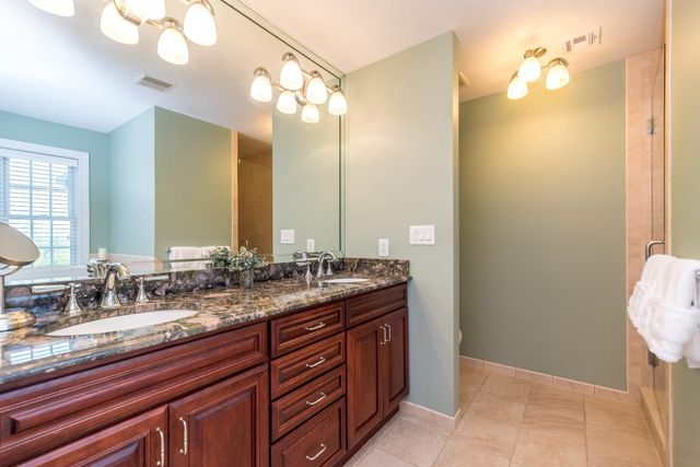 25 BRIDGETOWN PIKE, Feasterville Trevose, PA 19053