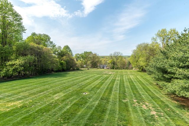 25 BRIDGETOWN PIKE, Feasterville Trevose, PA 19053