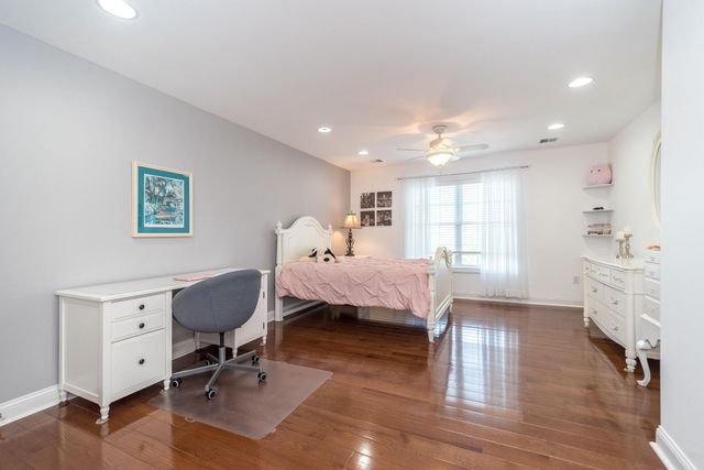 25 BRIDGETOWN PIKE, Feasterville Trevose, PA 19053