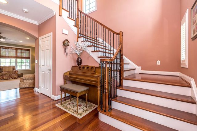 25 BRIDGETOWN PIKE, Feasterville Trevose, PA 19053