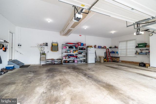 25 BRIDGETOWN PIKE, Feasterville Trevose, PA 19053