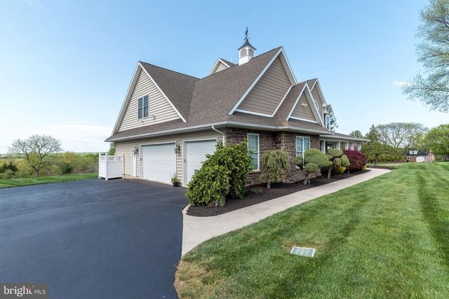 25 BRIDGETOWN PIKE, Feasterville Trevose, PA 19053