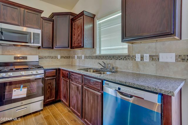 14345 Tobe Davis Drive Drive, Horizon City, TX 79928