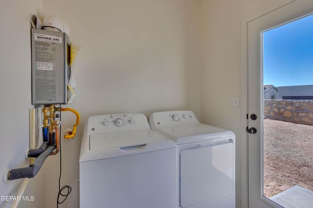 14345 Tobe Davis Drive Drive, Horizon City, TX 79928