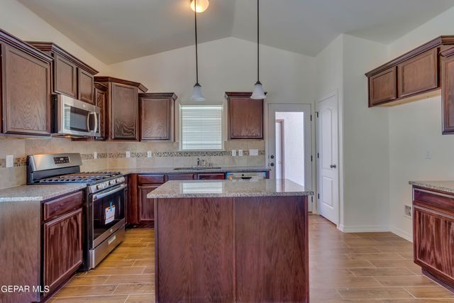 14345 Tobe Davis Drive Drive, Horizon City, TX 79928