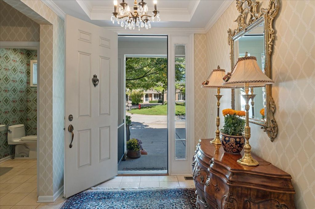 2060 Claridge Court, Northbrook, IL 60062 — photo 3