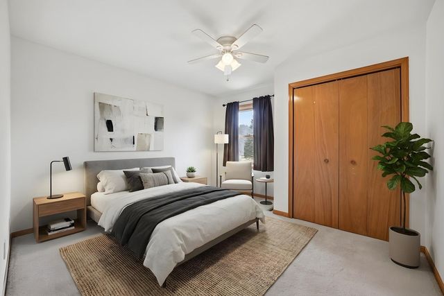 2211 Candlewick Drive SE, Poplar Grove, IL 61065