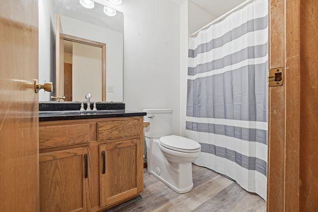 2211 Candlewick Drive SE, Poplar Grove, IL 61065