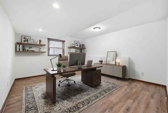 2211 Candlewick Drive SE, Poplar Grove, IL 61065