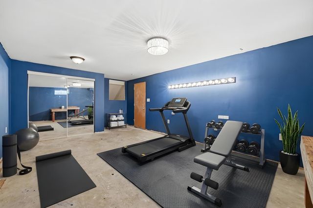 2211 Candlewick Drive SE, Poplar Grove, IL 61065