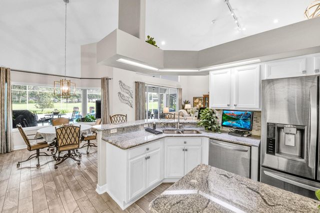 5011 GREENBRIAR TRAIL, Mount Dora, FL 32757