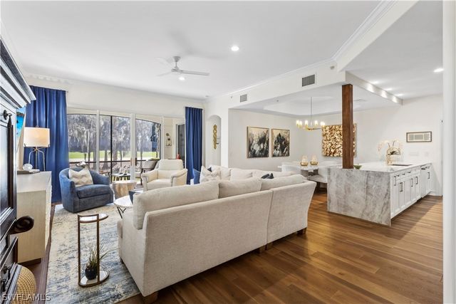 2834 Tiburon BLVD E 101, Naples, FL 34109