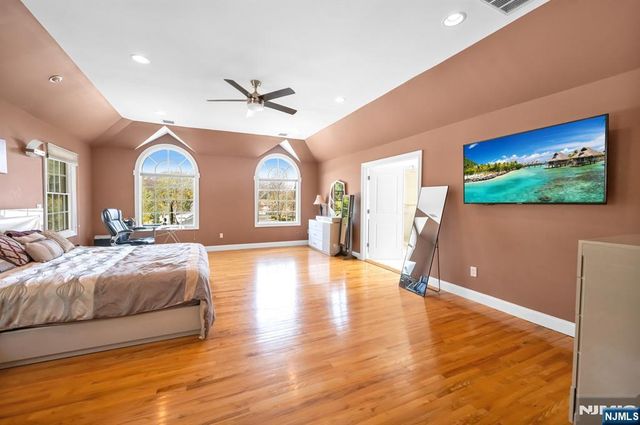 683 Victoria Avenue, Paramus, NJ 07652