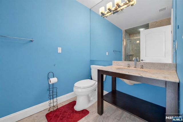 683 Victoria Avenue, Paramus, NJ 07652