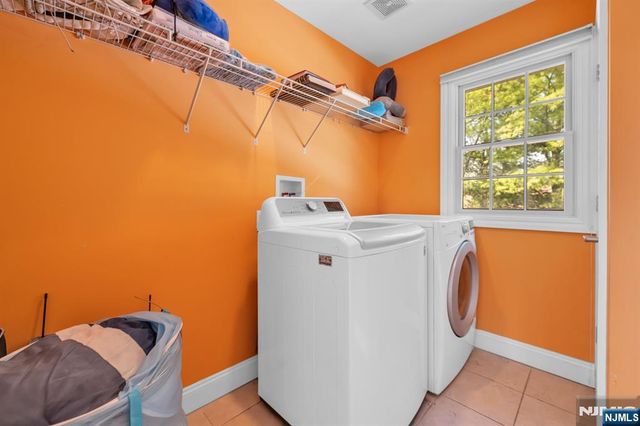 683 Victoria Avenue, Paramus, NJ 07652