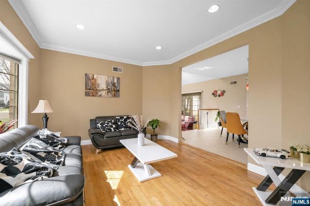 683 Victoria Avenue, Paramus, NJ 07652