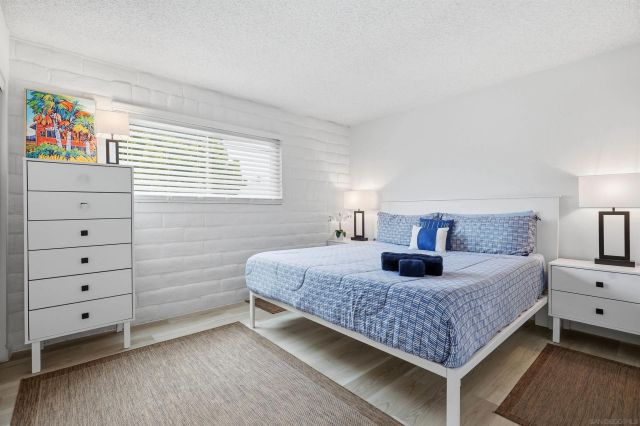 933 D Avenue, Coronado, CA 92118