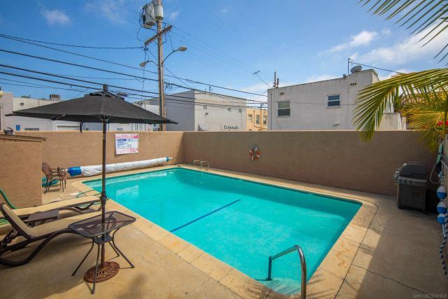 933 D Avenue, Coronado, CA 92118