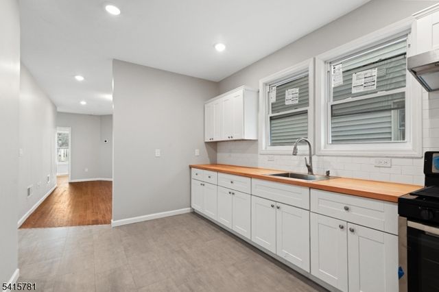 543 N Grove St, East Orange City, NJ 07017