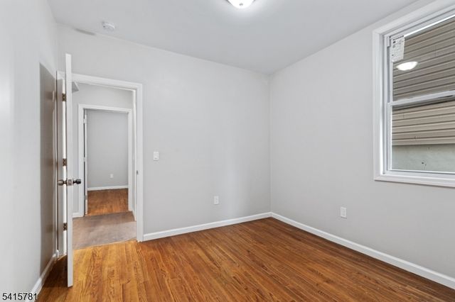 543 N Grove St, East Orange City, NJ 07017